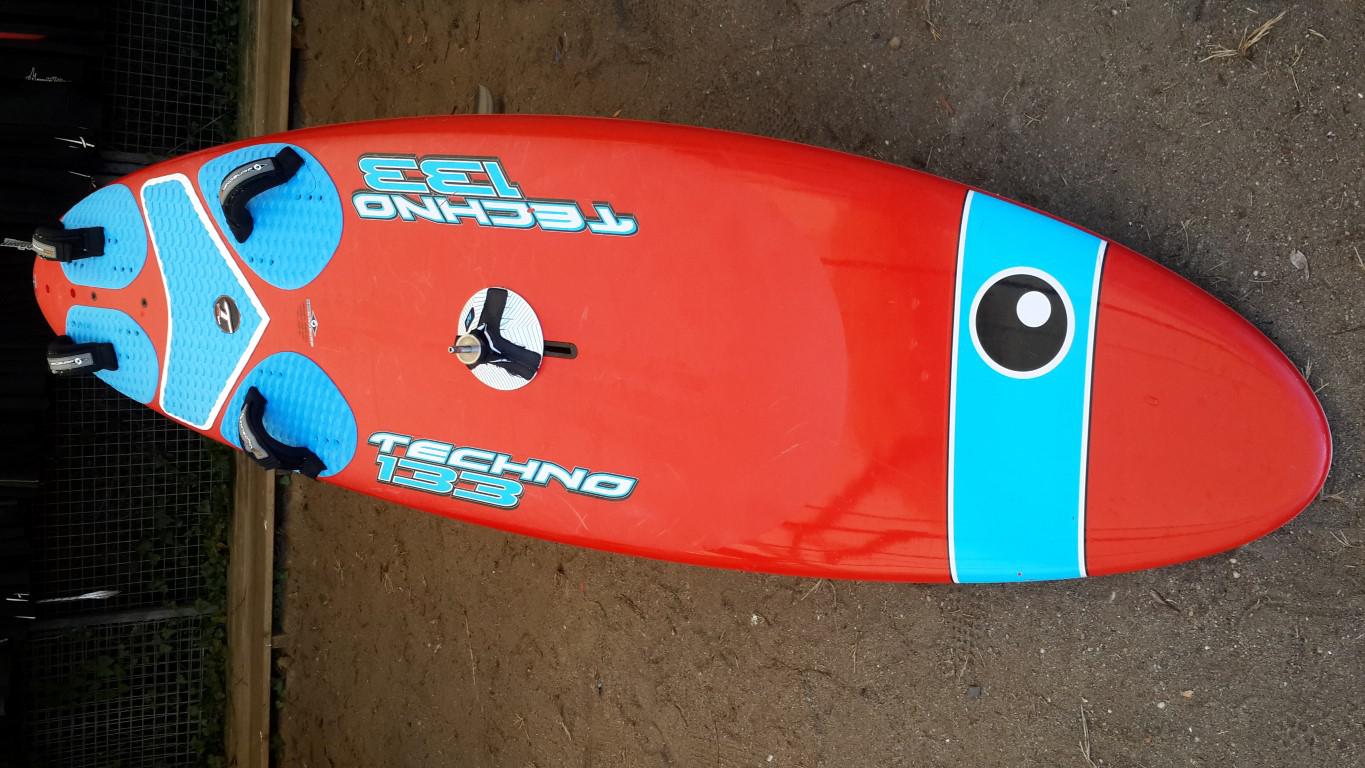 BIC WINDSURF BOARD TECHNO 133