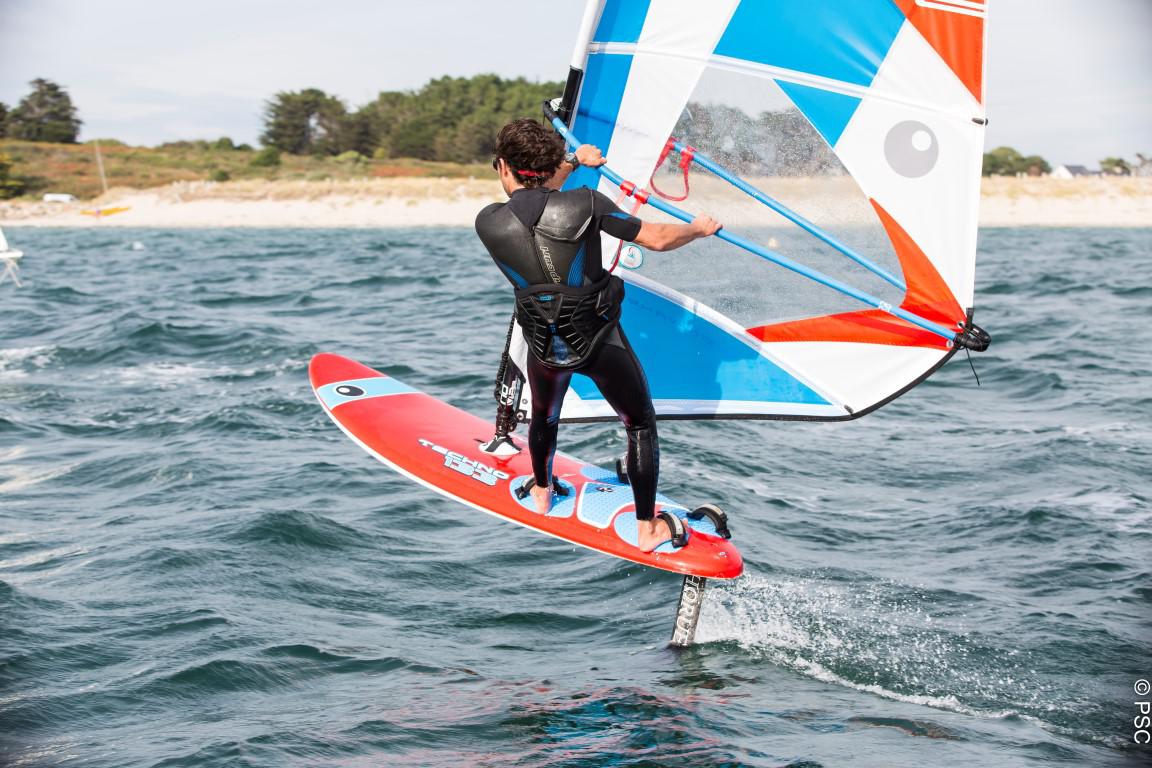 Gift Voucher : Windsurf with foil at Club Nautique du Rohu (Morbihan, Brittany)