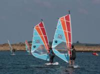 Cours de planche à voile au Club Nautique du Rohu